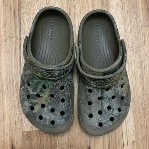 Little Kid Camo Crocs ~Size 12